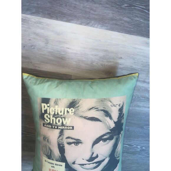 Judy Garland Picture Show Nostalgic Throw Vintage Look Pillow-18" x 16" TV - Picture 4 of 5